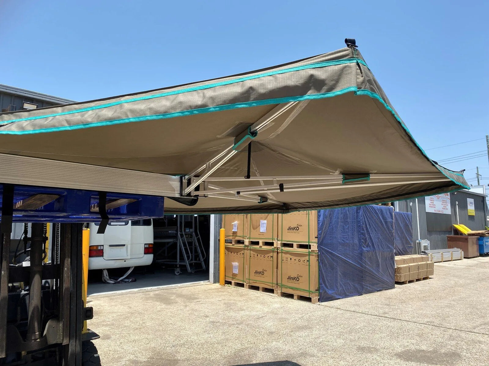 2.7m 30 Second Wing Awning - Original (Large)-6